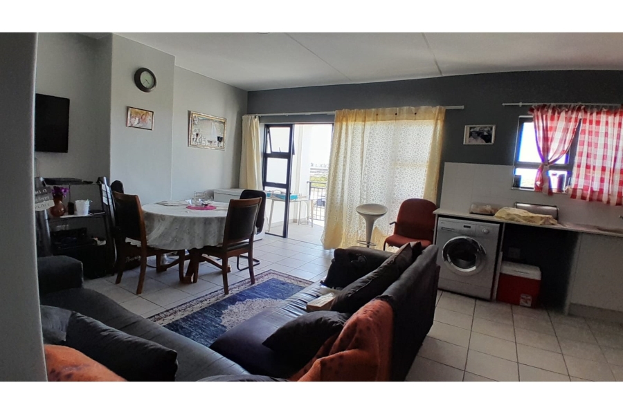 To Let 3 Bedroom Property for Rent in Parklands Western Cape
